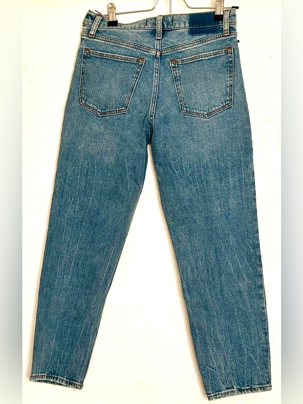 Abercrombie & Fitch High-Rise The Mom Jean 26S 2S NWT - Picture 2 of 6